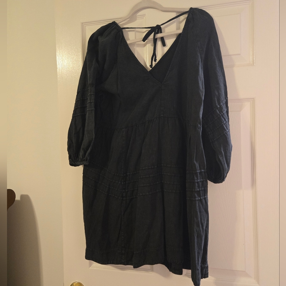 Talulah Charcoal V-Neck Dress - Picture 4 of 4
